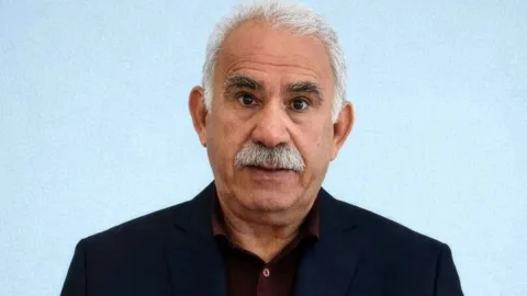 'Öcalan Partisi'ni Bekleyen Sansür Tehdidi