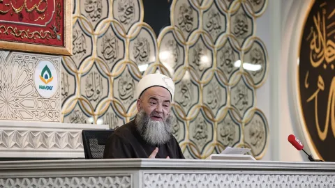 'Cübbeli Ahmet' Üsküdar Belediyesi'nin AKP'ye geçişini coşkuyla karşıladı, İBB'yi de istedi