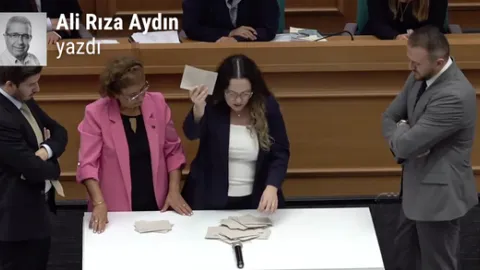 Üsküdar’da erimek mi devrimle kurtuluş mu?