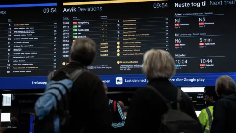 Norveç demiryollarında şirketleşmenin faturası: Trenler aksıyor, hatlar bakım, bakım işçileriyse iş bekliyor