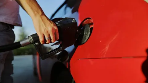 Enerjide savaş kuşatması: Petrol 108 doları aştı, ekonomik yük ağırlaşıyor