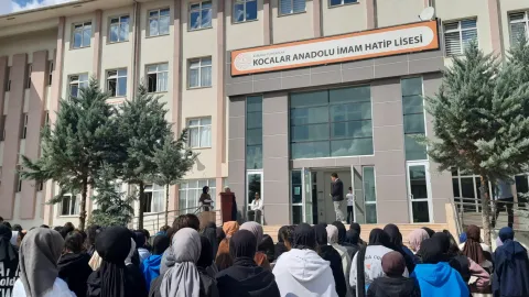 Pursaklar'da 'imam hatip' dönüşümü 250 öğrenciyi açıkta bıraktı: 'Yer yok' dediler, çözüm diye MESEM'i gösterdiler