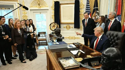 Trump yasak getirmişti: CNN ve MS NOW muhabirleri Beyaz Saray'a giremedi