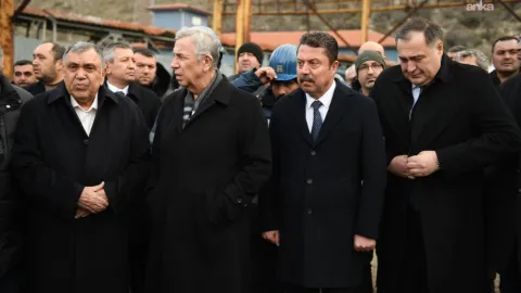 Mansur Yavaş'ın istifasının ardından Ankara'da iki belediye başkanı daha CHP'den ayrıldı