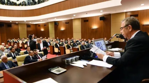 Mansur Yavaş'ın ardından ABB Meclisi'nde 30 üye CHP'den istifa etti