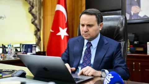 Adalet Bakanı Akın Gürlek, adliyelerde dijital güvenlik ve dezenformasyonla mücadele büroları kurulacağını açıkladı.