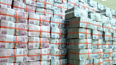 Halktan kısılan para faiz borcuna gidiyor: 1,9 trilyon lira ödendi, dahası da ödenecek