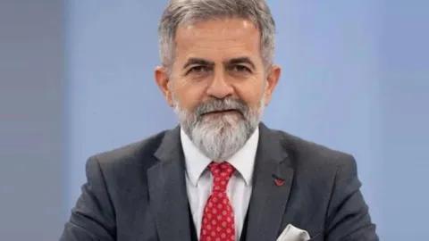 Ali T., 'Bakan istifa edecek' paylaşımı nedeniyle gözaltiye alındı