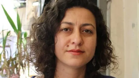 DİSK Basın-İş Disiplin Kurulu Üyesi Derya Okatan tutuklamaya sevk edildi