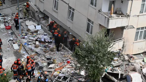 Maltepe'de çöken binanın bilirkişi ön raporu çıktı; kaçak kat yıkım kararı uygulanmadı