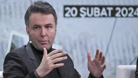 Mehmet Akif Ersoy'un tutukluluk halinin devamına karar verildi