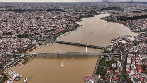 İstanbul ve Kocaeli'de Sel Felaketi: 6 Kişi İçin Kayıp İhbarı Yapıldı