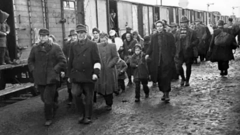 Gizliliği kaldırılan rapor: CIA Nazi işbirlikçilerinin Kanada'ya yerleştirilmesinde rol oynadı