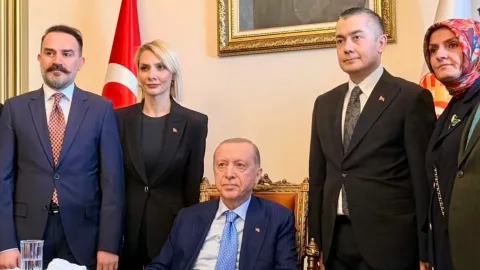 Kayyımın atadığı başkan yardımcısının evinden 450 bin dolar, gizli kasalardan 7 milyon dolar çıktı