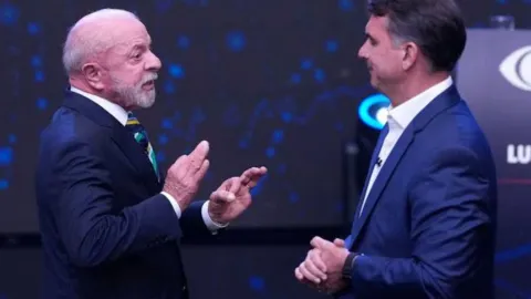 Lula'dan Bolsonaro'nun oğluna sert yanıtlar: 'İşçileri kitaptan tanıyor, zaten hayatında hiç çalışmadı'