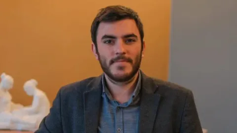 BirGün Muhabiri İsmail Arı Gözaltına Alındı