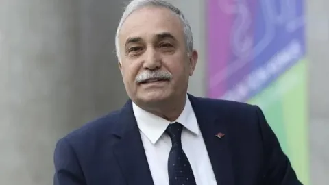 İYİP'li Fakıbaba hem partisinden hem milletvekilliğinden istifa edeceğini açıkladı