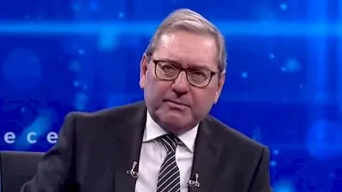 Gazeteci Ardan Zentürk hakkında cumhurbaşkanına hakaret suçlamasıyla soruşturma başlatıldı