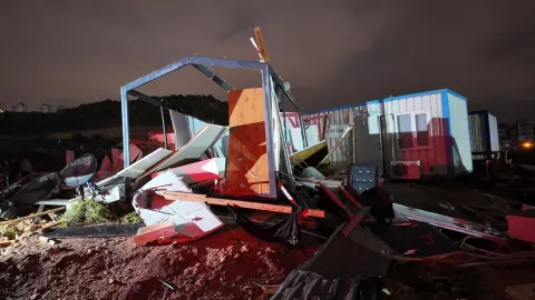 Antalya'da 4 işçi öldürdü; konteynerler sabitlenmemiş, uyarılar yok sayılmış