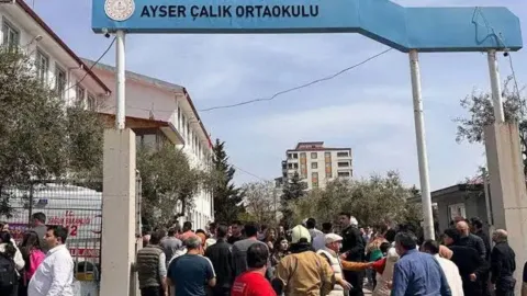 Kahramanmaraş okul saldırısı: 4 eğitimciye soruşturma izni