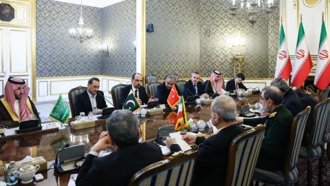 Mekke İttifakı’nın Tahran mesaisi: Vitrinde 'bölgesel barış', perde arkasında ABD gölgesi