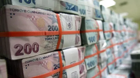 Fon soygunun diğer yüzü: Bir türlü gelmeyen o liste AKP’yi nasıl kurtarıyor?