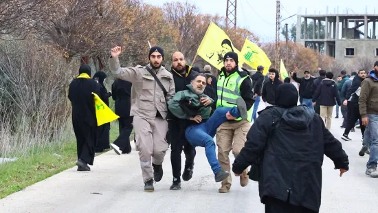 İsrail'in saldırılarında en az 124 Lübnanlı da yaralandı.