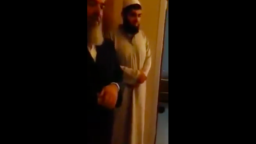 menzil seyhi hastane gezdi cevresindekiler el pence divan durdu sol haber menzil seyhi hastane gezdi cevresindekiler el pence divan durdu sol haber