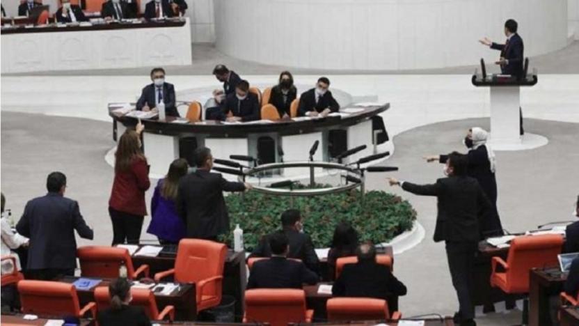 Chp Li Sera Kadigil I Hedef Alan Akp Li Vekile Hakaret Cezasi Sol Haber