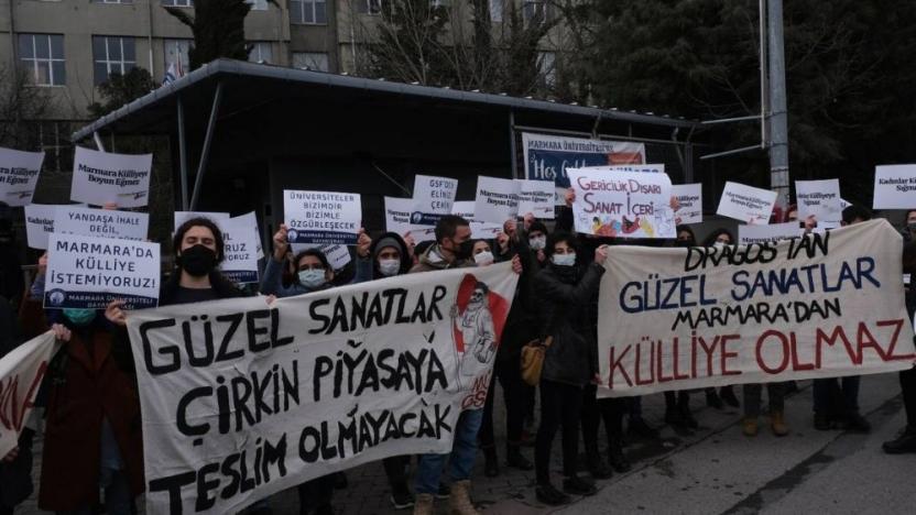 Marmara Ogrencilerinden Tasinma Kararina Karsi Eylem Sol Haber