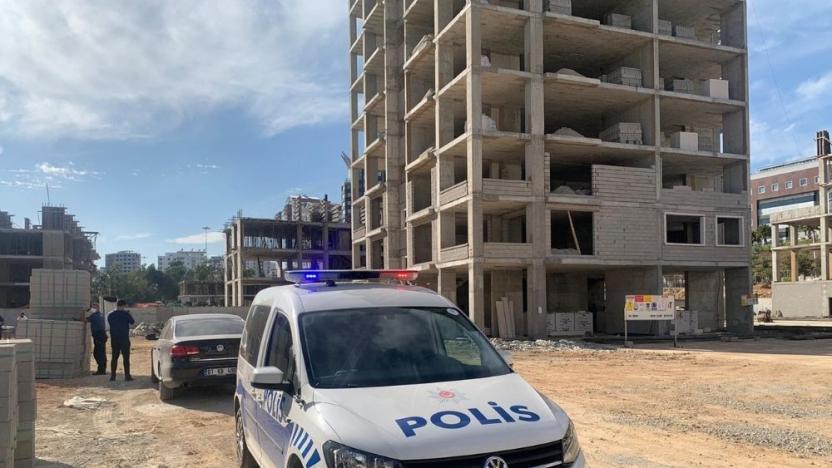 Adana Da Insaattan Dusen Isci Yasamini Yitirdi Sol Haber