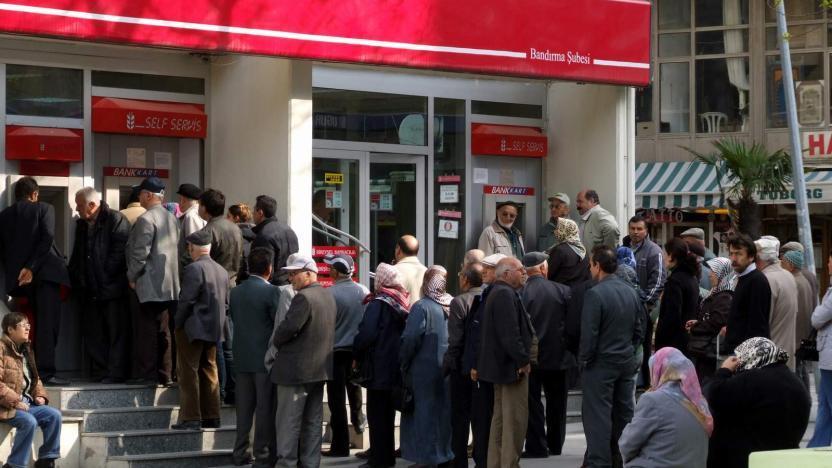 Emekliye ek zamda zaman daral�yor, AKP'den ses yok