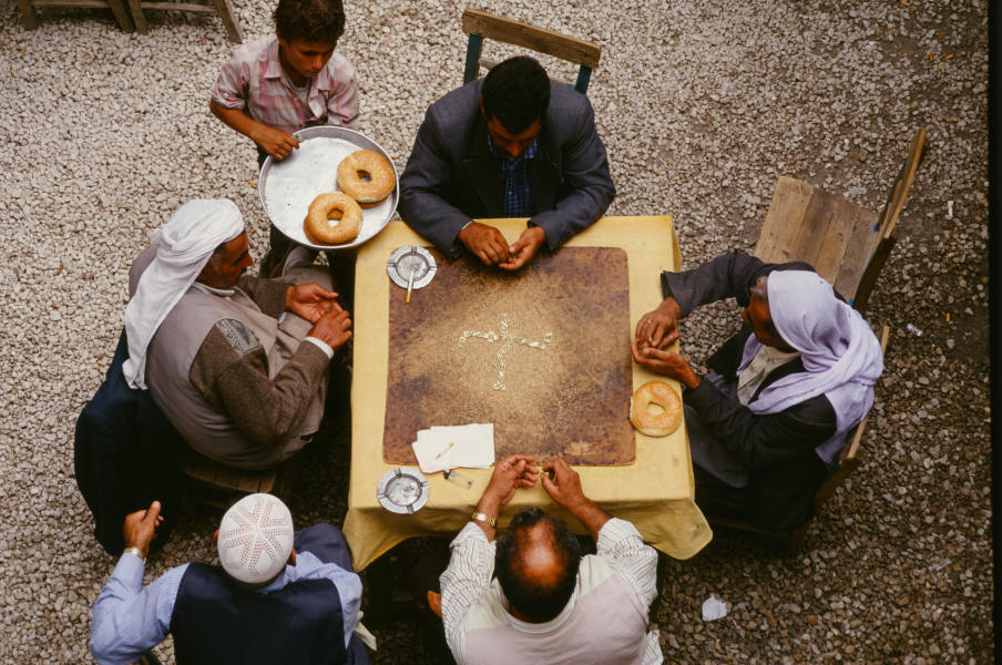 Simitçi. 1990, Urfa. Fotoğraf: Ahmet Yakar