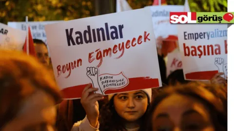 8 Mart
