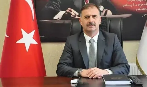 Sırrı Kösterili