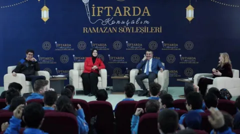 lisede iftar sohbeti