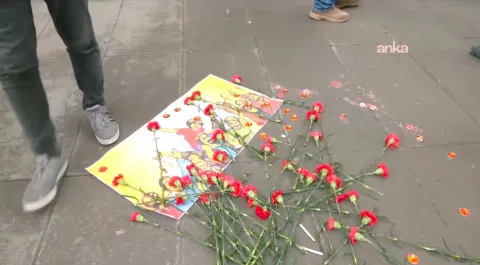 ethem sarısülük'ün katledildiği yere karanfiller
