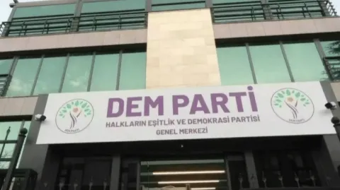 dem