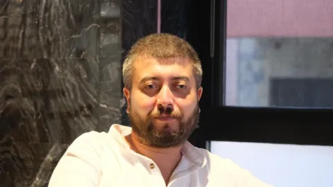 özgür hüseyin