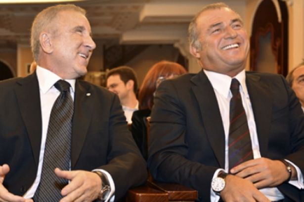 9219-fatih_terim_divan_beraatini_unal_aysalin_elinden_aldi_h1196091.jpg