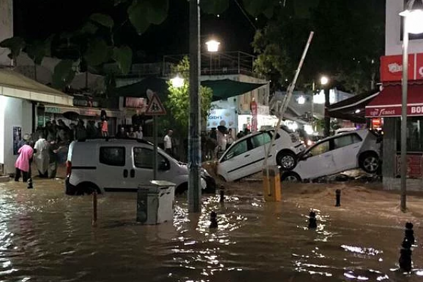 Bodrum'da yaÅanan sel felaketi nedeniyle ilÃ§ede bÃ¼yÃ¼k bir afet yaÅandÄ±. ile ilgili gÃ¶rsel sonucu